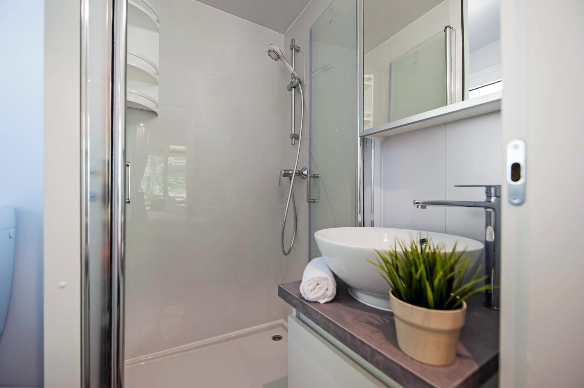 Eurocamp Mobile Homes At Puntica 3*